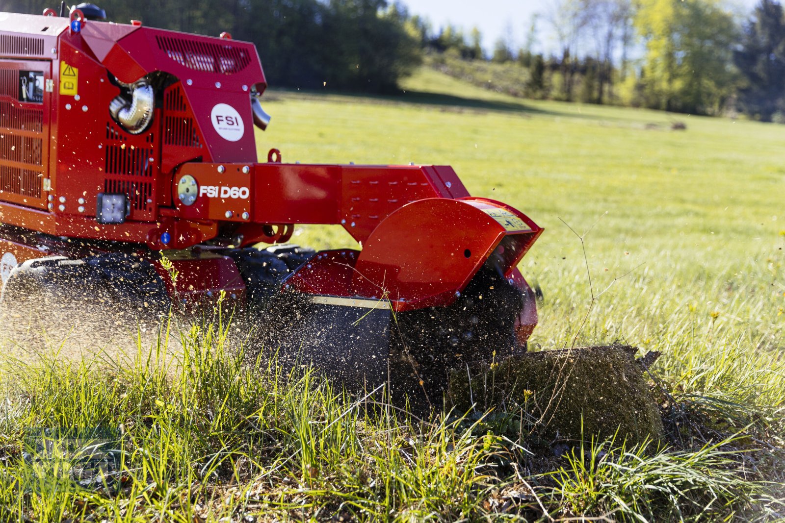 Stock/Wurzelfräse des Typs FSI D60 Stubbenfräse /Wurzelfräse mit Dieselmotor und Funkbedienung, Neumaschine in Schmallenberg (Bild 17)