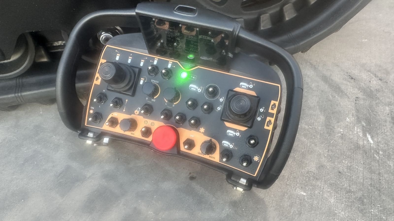 Stockfräse van het type FAE RCU55 -Ferngesteuertes Raupenfahrzeug, Gebrauchtmaschine in Hürm (Foto 5)