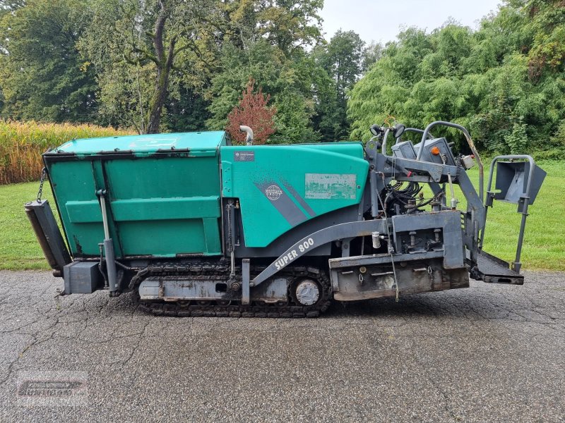 Straßenfertiger des Typs Vögele Super 800, Gebrauchtmaschine in Deutsch - Goritz (Bild 1)