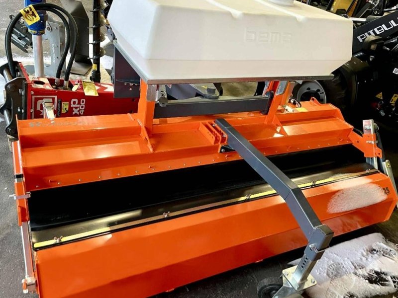 Straßenkehrmaschine типа Bema 25 BK med opsamler, Gebrauchtmaschine в Vrå, Frejlev, Hornslet & Ringsted