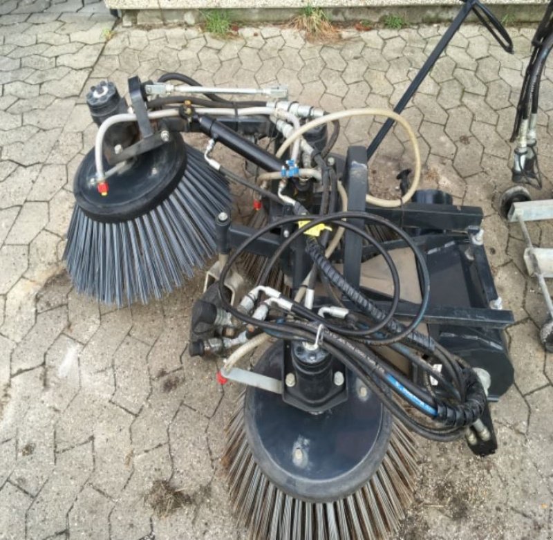 Straßenkehrmaschine tip Egholm FEJE/SUGEANLÆG 2100 serien, Gebrauchtmaschine in Helsinge (Poză 4)