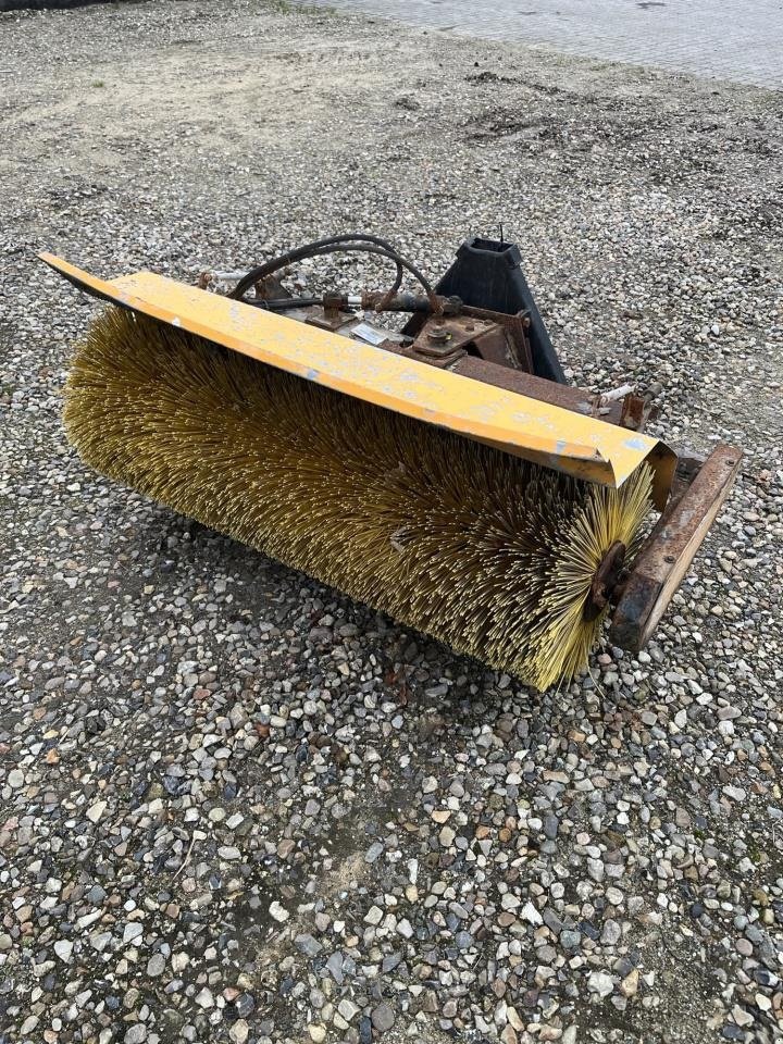 Straßenkehrmaschine typu GMR FF1300LS 2000, Gebrauchtmaschine v Jelling (Obrázek 1)