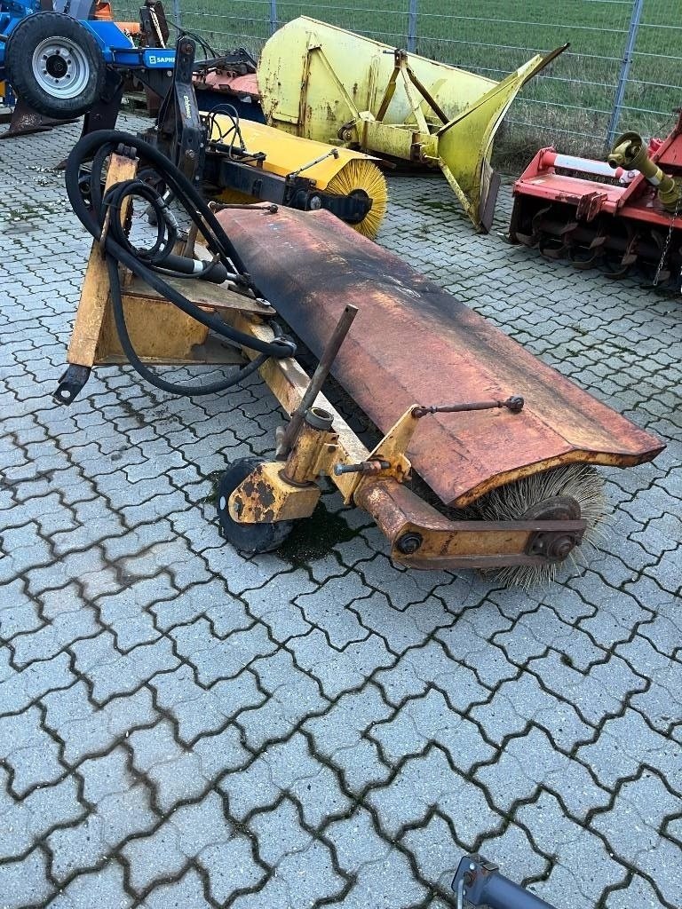 Straßenkehrmaschine typu GMR HF 25 A, Gebrauchtmaschine v Mern (Obrázek 3)