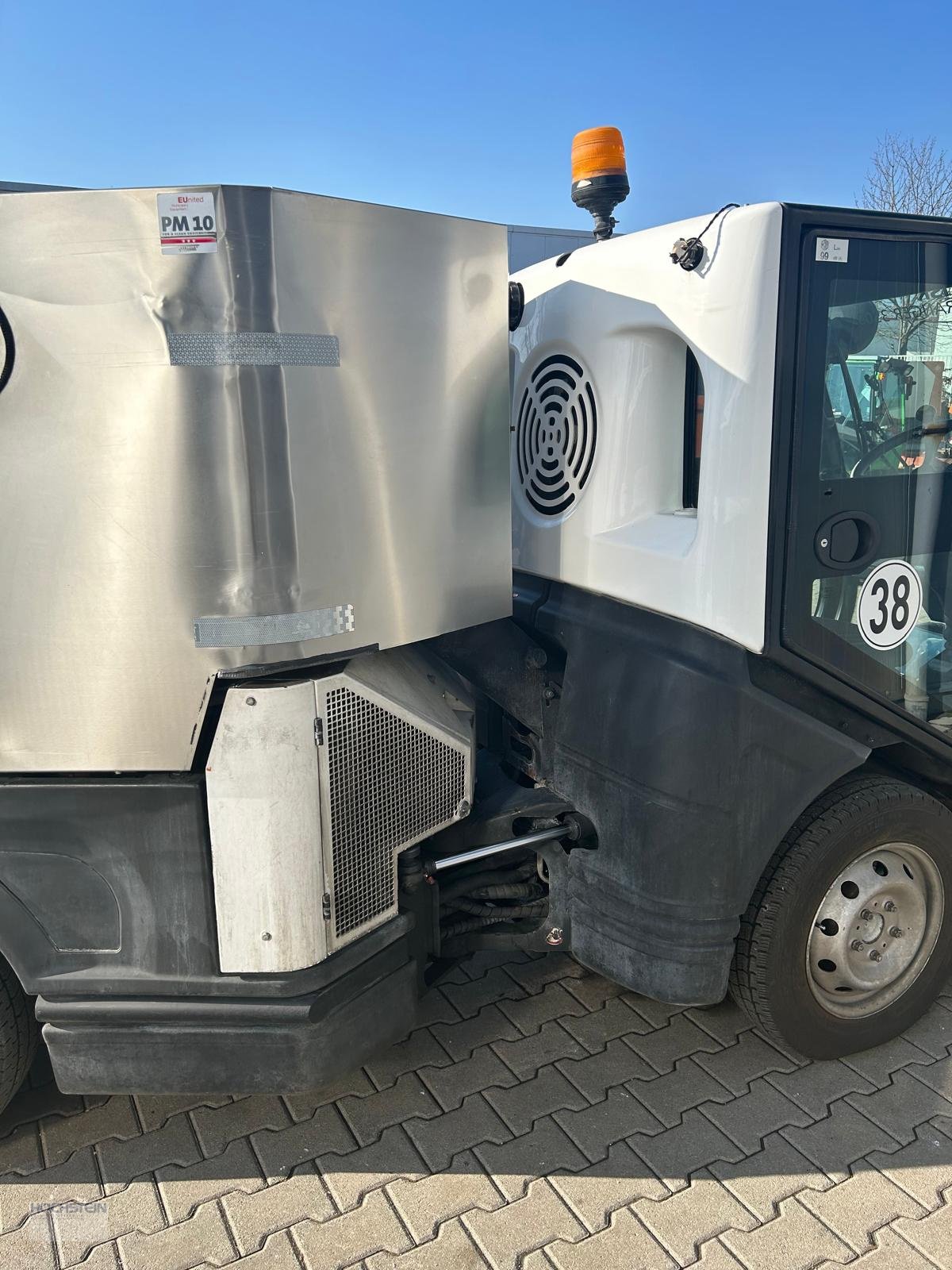 Straßenkehrmaschine tipa Nilfisk City Ranger 3500, Gebrauchtmaschine u Heidelberg - Rohrbach Süd (Slika 7)
