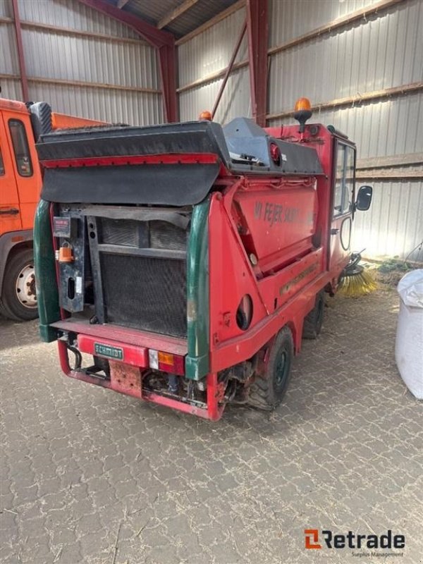 Straßenkehrmaschine typu Schmidt Sk153, Gebrauchtmaschine v Rødovre (Obrázek 3)