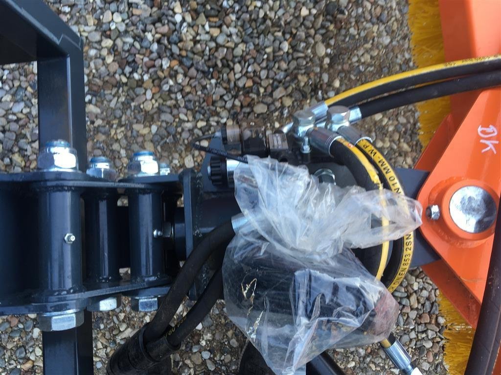 Straßenkehrmaschine typu Sonstige J-Maskiner 180 kost, Gebrauchtmaschine v Rødekro (Obrázek 6)