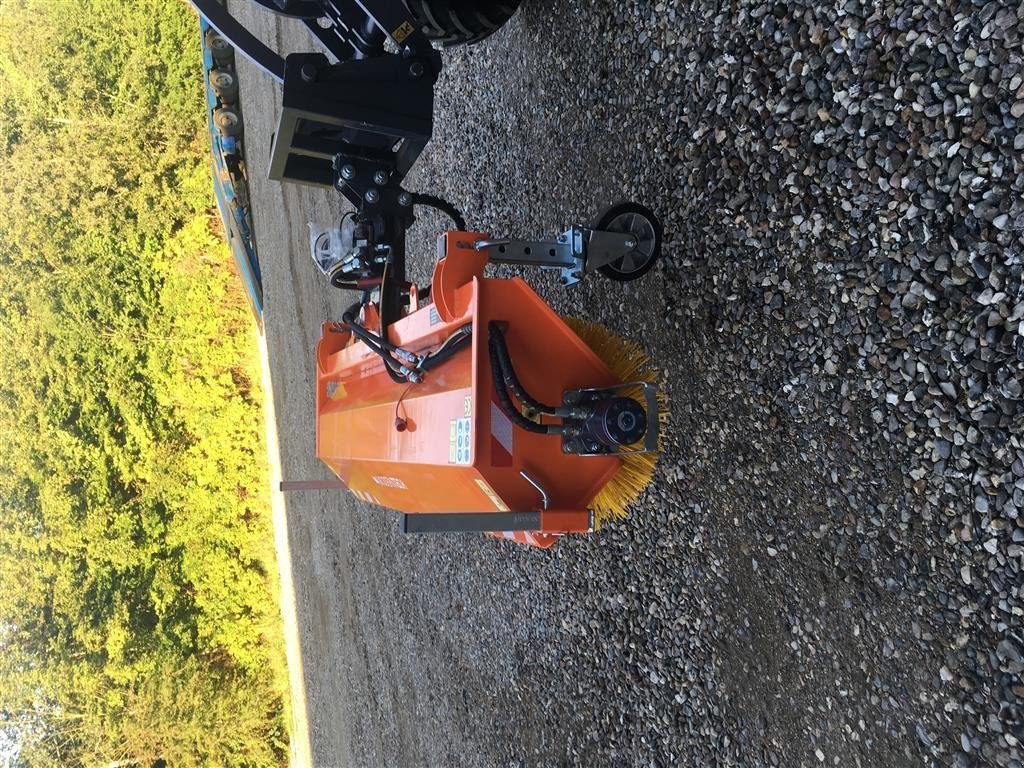 Straßenkehrmaschine typu Sonstige J-Maskiner 180 kost, Gebrauchtmaschine v Rødekro (Obrázek 2)