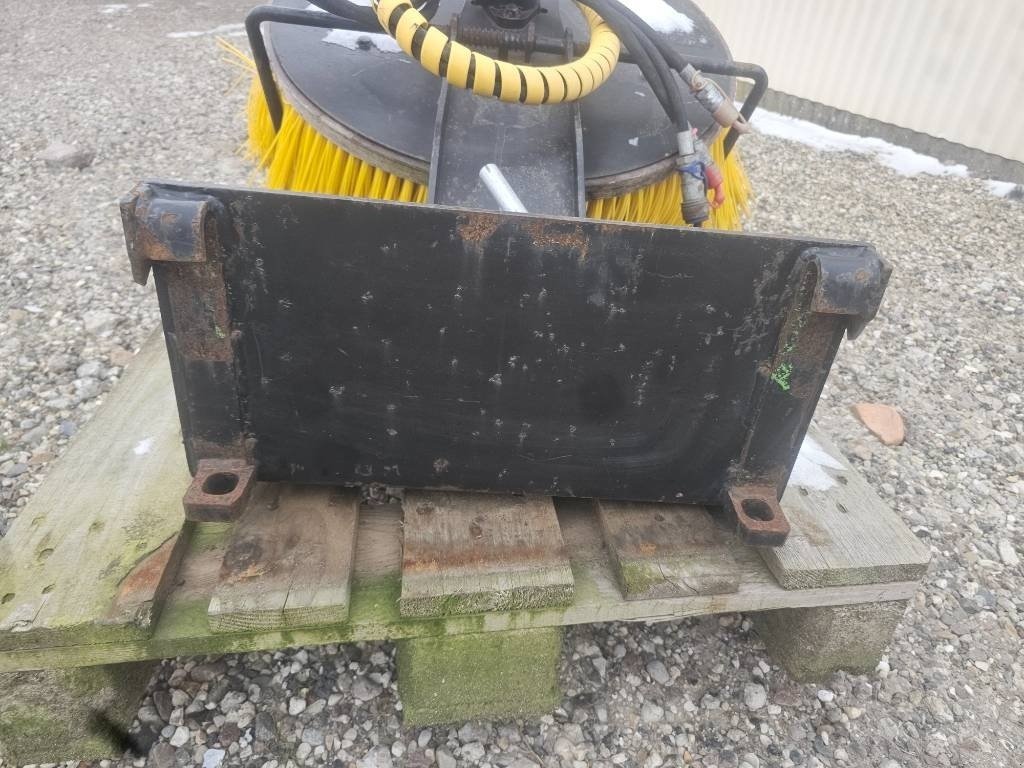 Straßenkehrmaschine of the type Sonstige Kost for minilæsser, Gebrauchtmaschine in Ringe (Picture 4)