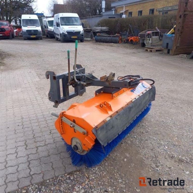 Straßenkehrmaschine a típus Tuchel Plus 560-150, Gebrauchtmaschine ekkor: Rødovre (Kép 1)