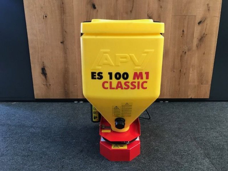 Striegel mit Nachsaateinrichtung des Typs APV Einscheibenstreuer ES 100 M1 Classic, Neumaschine in Tamsweg (Bild 1)