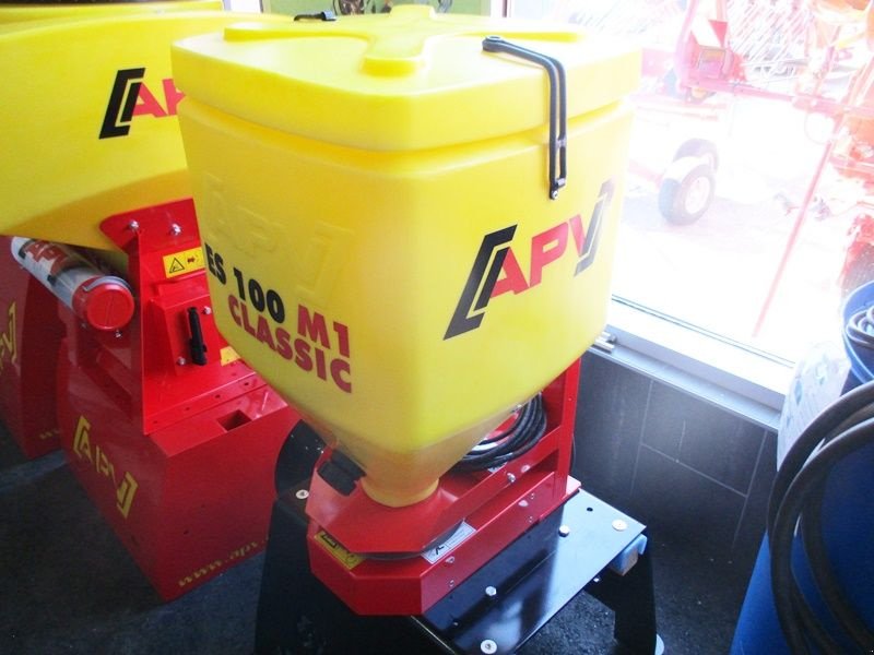 Striegel mit Nachsaateinrichtung tip APV ES 100 M1 Classic Einscheibenstreuer, Neumaschine in St. Marienkirchen (Poză 1)