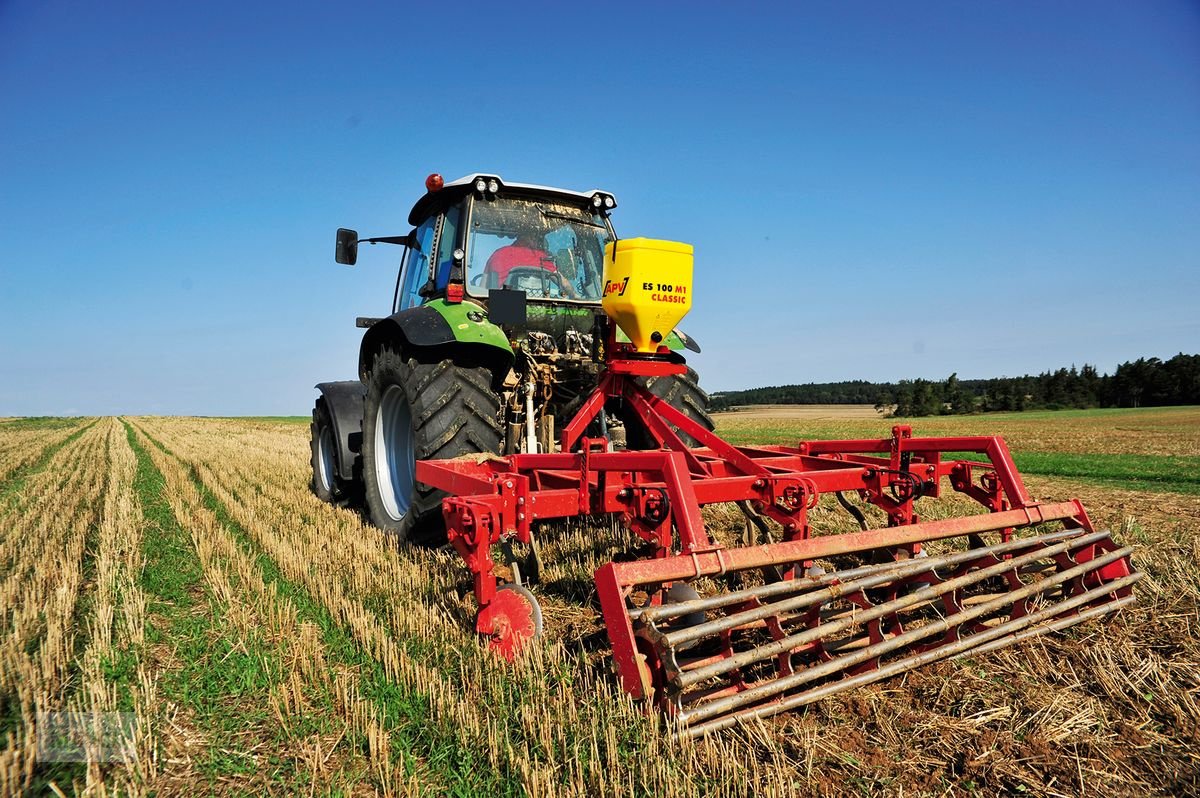 Striegel mit Nachsaateinrichtung Türe ait APV ES 100 M1 Classic, Neumaschine içinde Burgkirchen (resim 1)