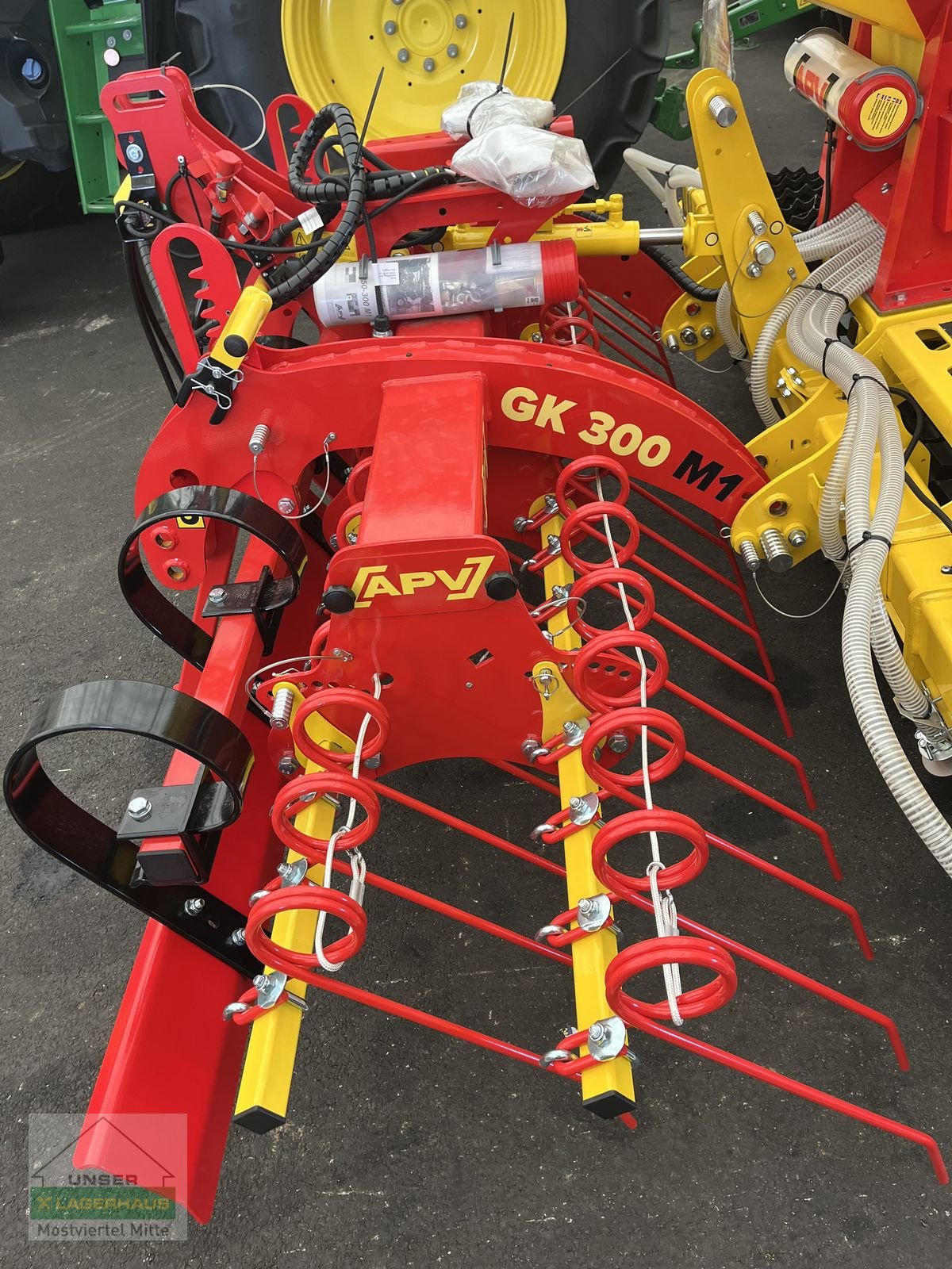 Striegel mit Nachsaateinrichtung tip APV GK 300 M 1, Neumaschine in Bergland (Poză 4)