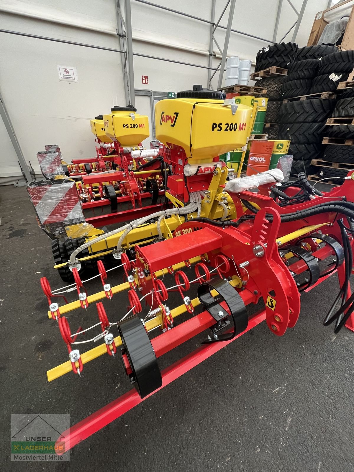 Striegel mit Nachsaateinrichtung tip APV GK 300 M 1, Neumaschine in Bergland (Poză 2)