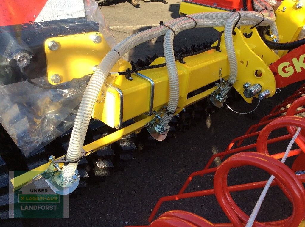 Striegel mit Nachsaateinrichtung des Typs APV GK 300 M1, Neumaschine in Kobenz bei Knittelfeld (Bild 9)