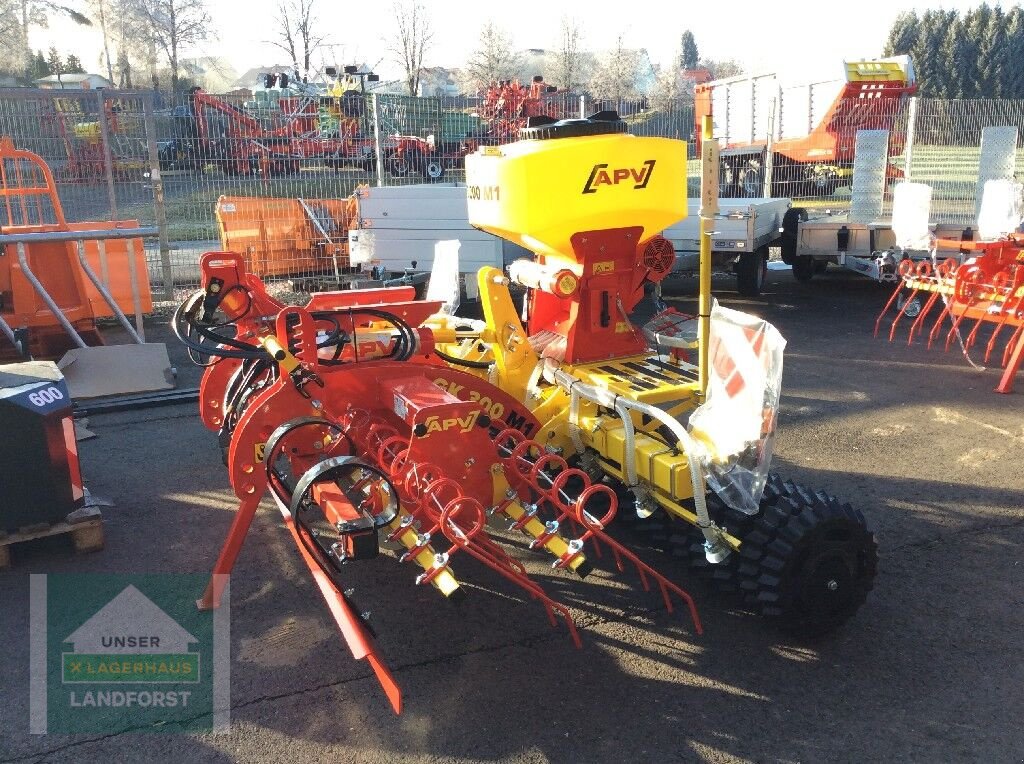 Striegel mit Nachsaateinrichtung des Typs APV GK 300 M1, Neumaschine in Kobenz bei Knittelfeld (Bild 1)
