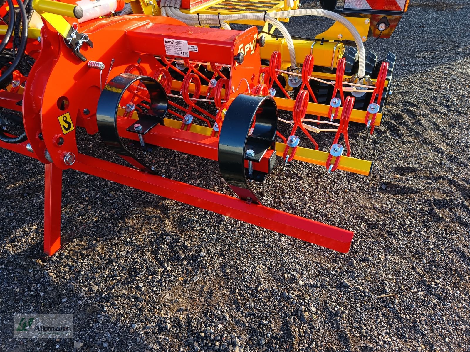 Striegel mit Nachsaateinrichtung of the type APV GK300 M1, Vorführmaschine in Lanzenkirchen (Picture 5)