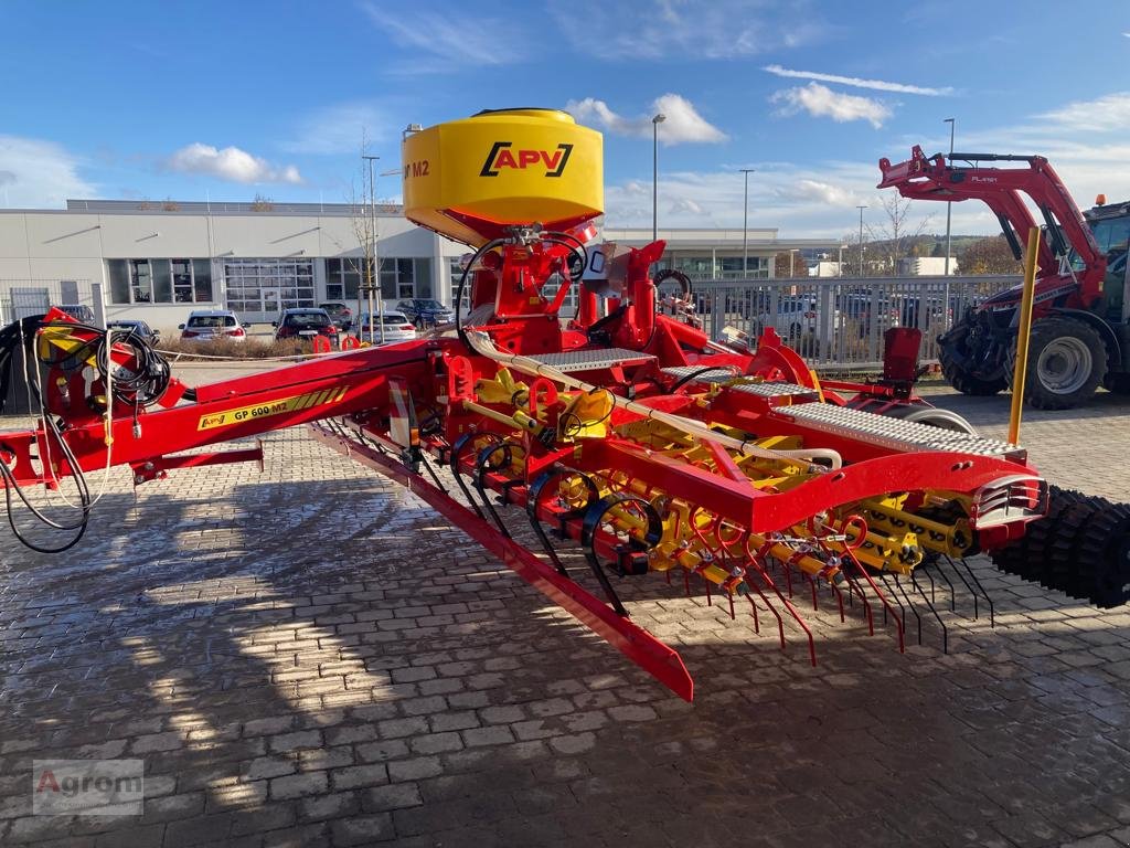 Striegel mit Nachsaateinrichtung des Typs APV GP 600 M2, Neumaschine in Münsingen (Bild 8)