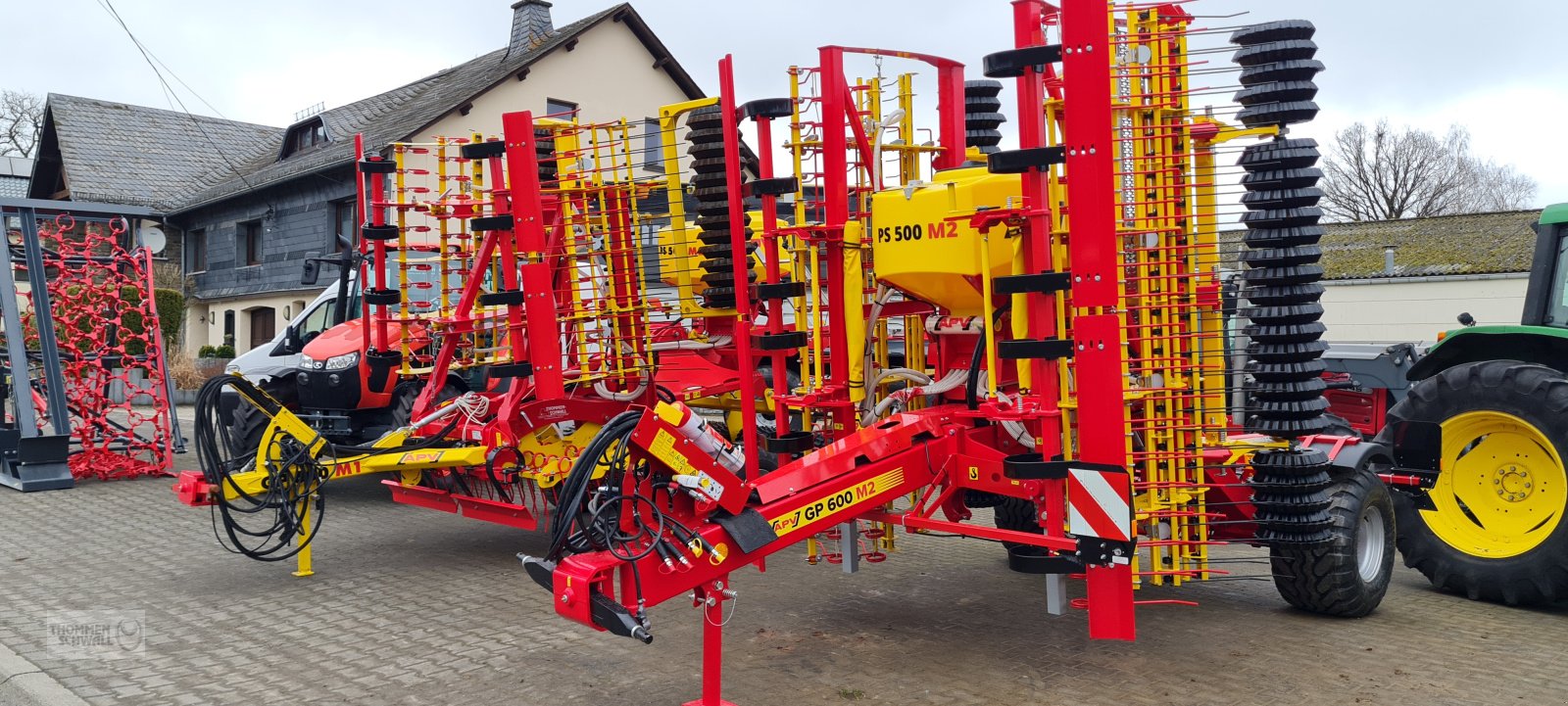 Striegel mit Nachsaateinrichtung Türe ait APV GP 600 M2, Neumaschine içinde Crombach/St.Vith (resim 1)