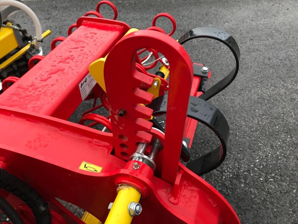 Striegel mit Nachsaateinrichtung Türe ait APV Grünlandkombi GK300M1 Full Edition + PS200M1, Neumaschine içinde Tamsweg (resim 7)