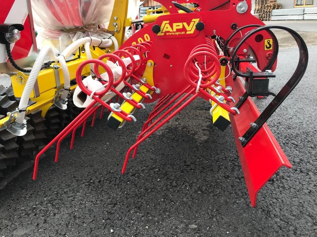 Striegel mit Nachsaateinrichtung Türe ait APV Grünlandkombi GK300M1 Full Edition + PS200M1, Neumaschine içinde Tamsweg (resim 3)