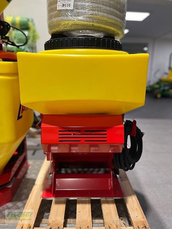 Striegel mit Nachsaateinrichtung des Typs APV PS 120 M 1 mit Steuermodul 5.1, Neumaschine in Kroppach (Bild 2)