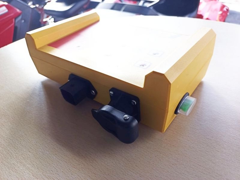 Striegel mit Nachsaateinrichtung tip APV Steuermodul 3.2, Neumaschine in St. Marienkirchen (Poză 3)