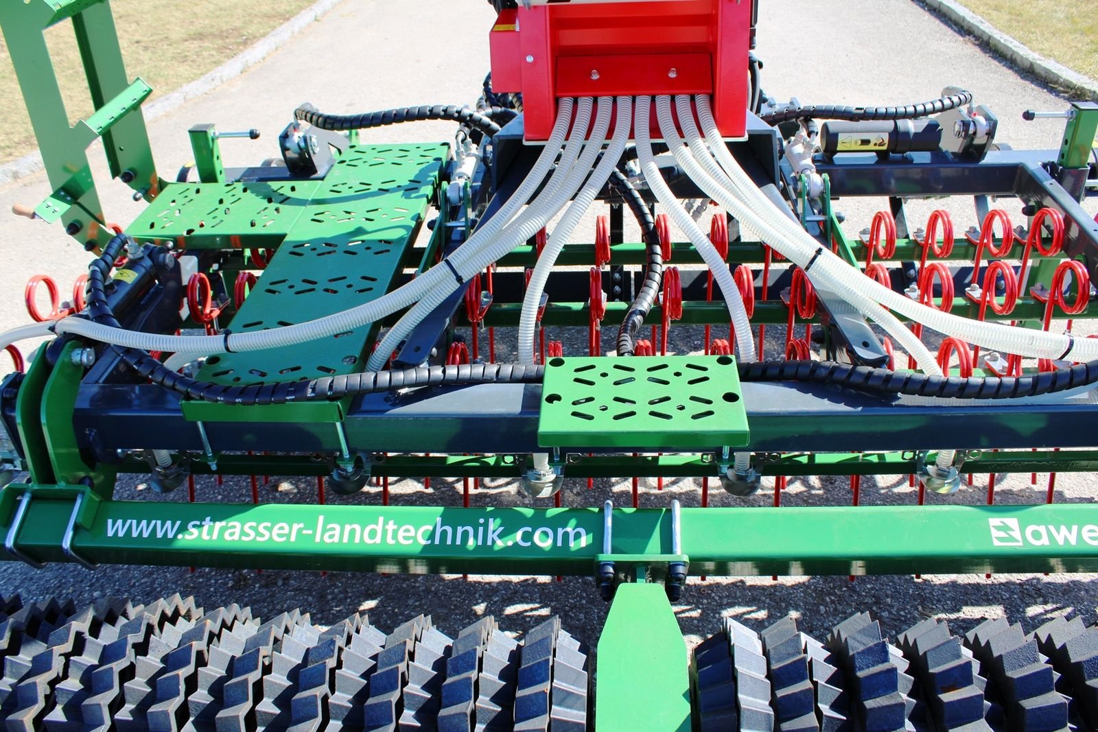 Striegel mit Nachsaateinrichtung tip Awemak ProGrasser 300 mit APV PS200 M1, Neumaschine in Neukirchen am Walde  (Poză 14)