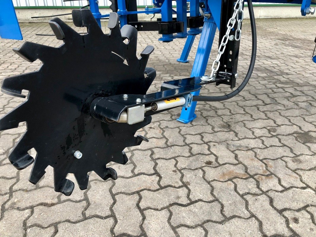 Striegel mit Nachsaateinrichtung of the type Carré PRAIRIAL GRÜNLANDSTRIEGEL, Neumaschine in Sittensen (Picture 10)