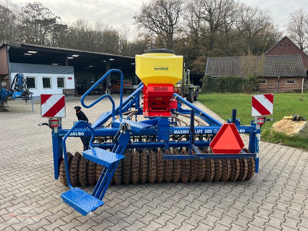 Striegel mit Nachsaateinrichtung des Typs Dalbo Maxiroll Lift 300 **inkl. APV PS 200 M1**, Gebrauchtmaschine in Marl (Bild 4)