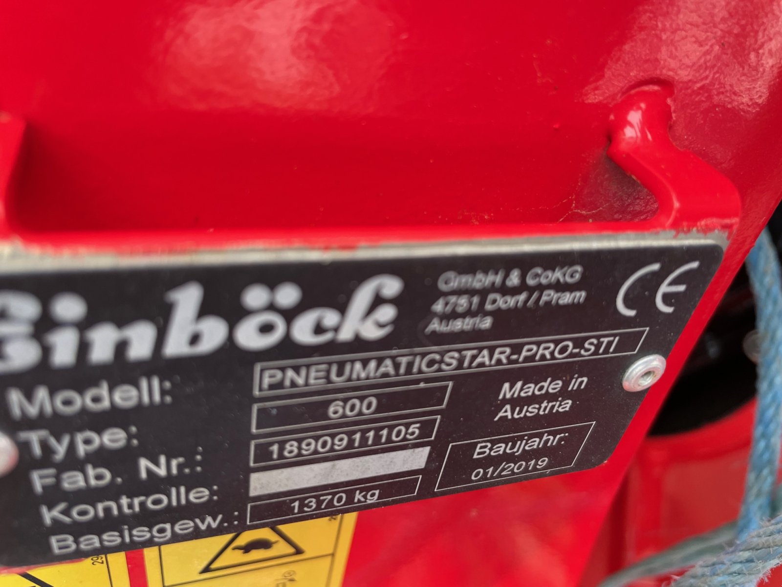 Striegel mit Nachsaateinrichtung des Typs Einböck Pneumaticstar Pro 600 STI, Neumaschine in Werther (Bild 6)