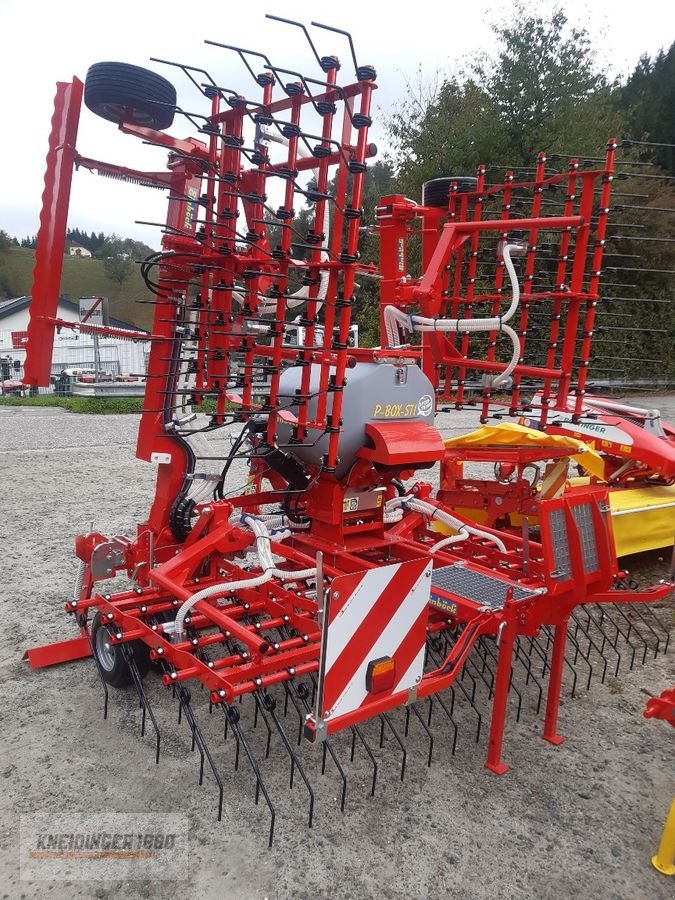 Striegel mit Nachsaateinrichtung des Typs Einböck Pneumaticstar-Pro-Sti, Neumaschine in Altenfelden (Bild 4)