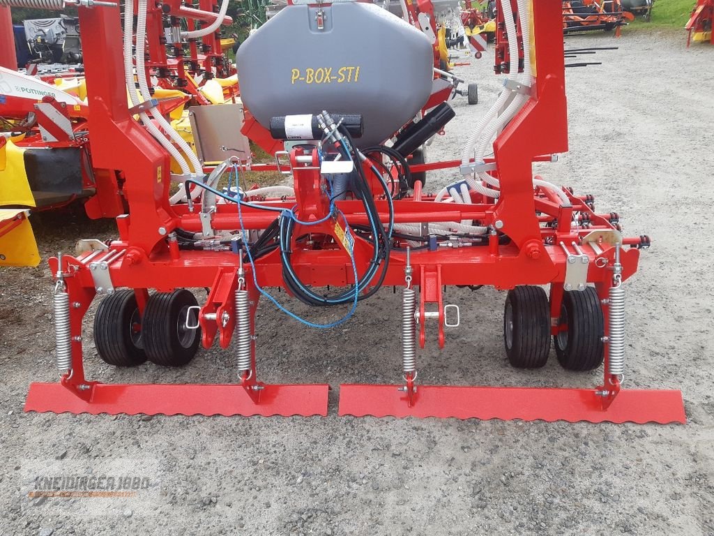 Striegel mit Nachsaateinrichtung des Typs Einböck Pneumaticstar-Pro-Sti, Neumaschine in Altenfelden (Bild 2)