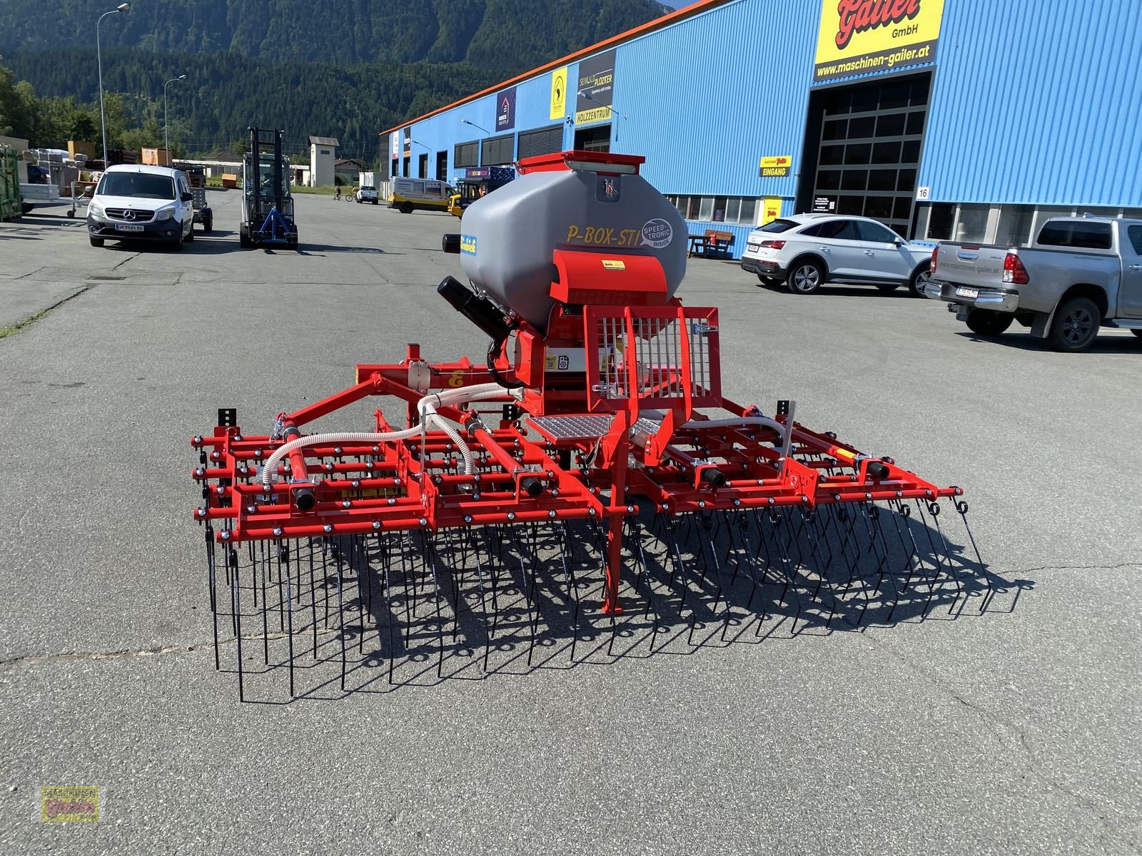 Striegel mit Nachsaateinrichtung des Typs Einböck PNEUMATICSTAR-STI 300 - Arbeitsbreite 3m, Neumaschine in Kötschach (Bild 10)