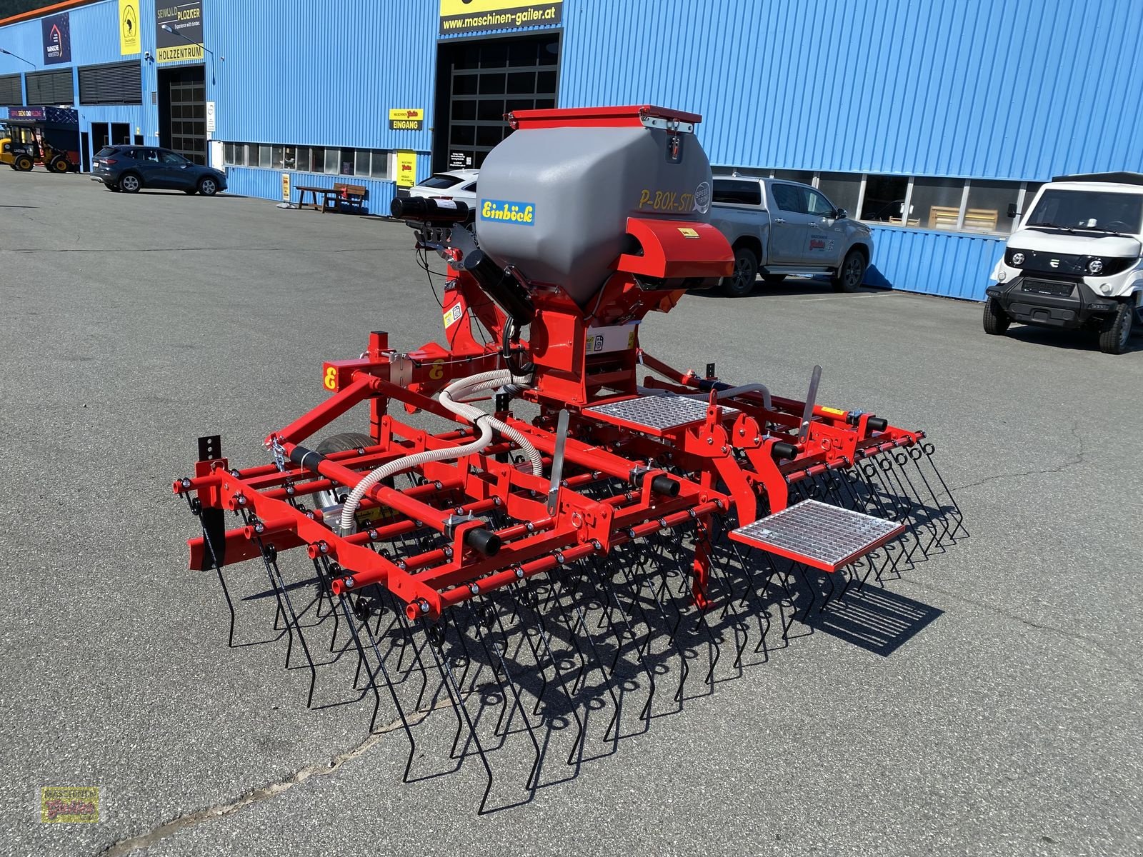 Striegel mit Nachsaateinrichtung des Typs Einböck PNEUMATICSTAR-STI 300 - Arbeitsbreite 3m, Neumaschine in Kötschach (Bild 27)
