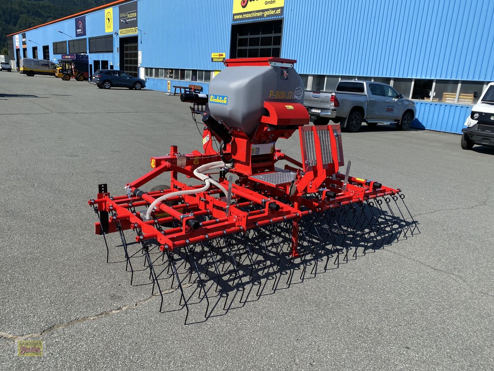 Striegel mit Nachsaateinrichtung des Typs Einböck PNEUMATICSTAR-STI 300 - Arbeitsbreite 3m, Neumaschine in Kötschach (Bild 11)