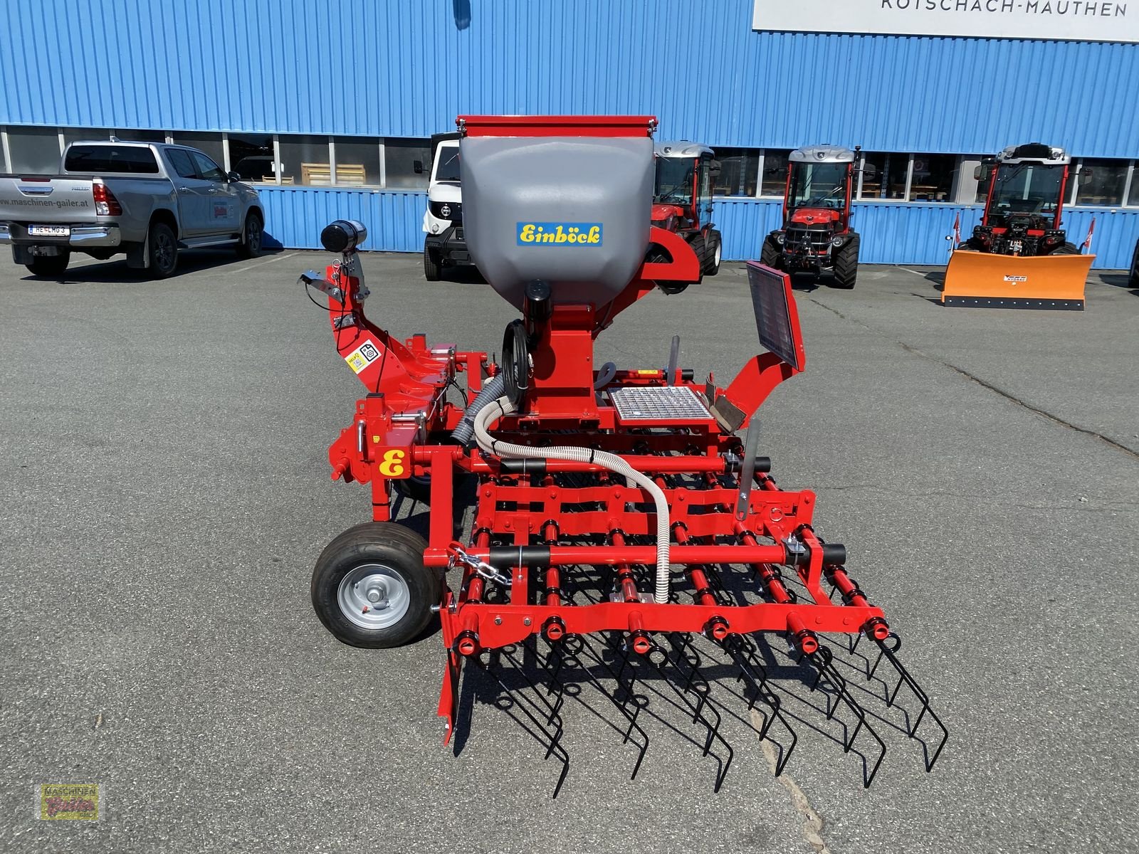 Striegel mit Nachsaateinrichtung des Typs Einböck PNEUMATICSTAR-STI 300 - Arbeitsbreite 3m, Neumaschine in Kötschach (Bild 13)