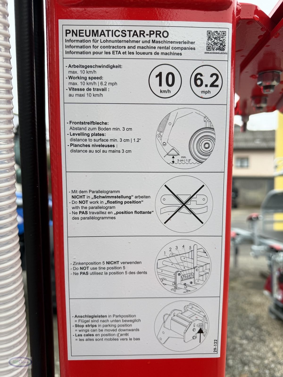Striegel mit Nachsaateinrichtung des Typs Einböck Pneumatikstar Pro 600 STI, Neumaschine in Münzkirchen (Bild 14)