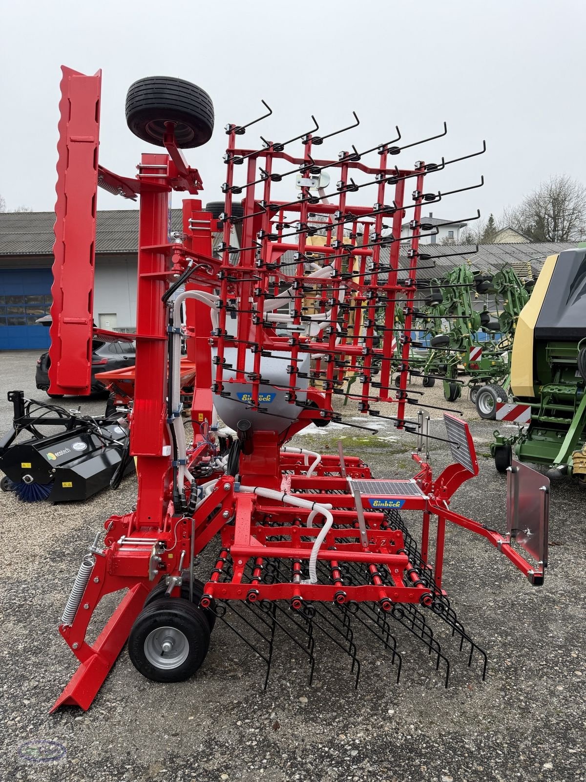 Striegel mit Nachsaateinrichtung des Typs Einböck Pneumatikstar Pro 600 STI, Neumaschine in Münzkirchen (Bild 7)