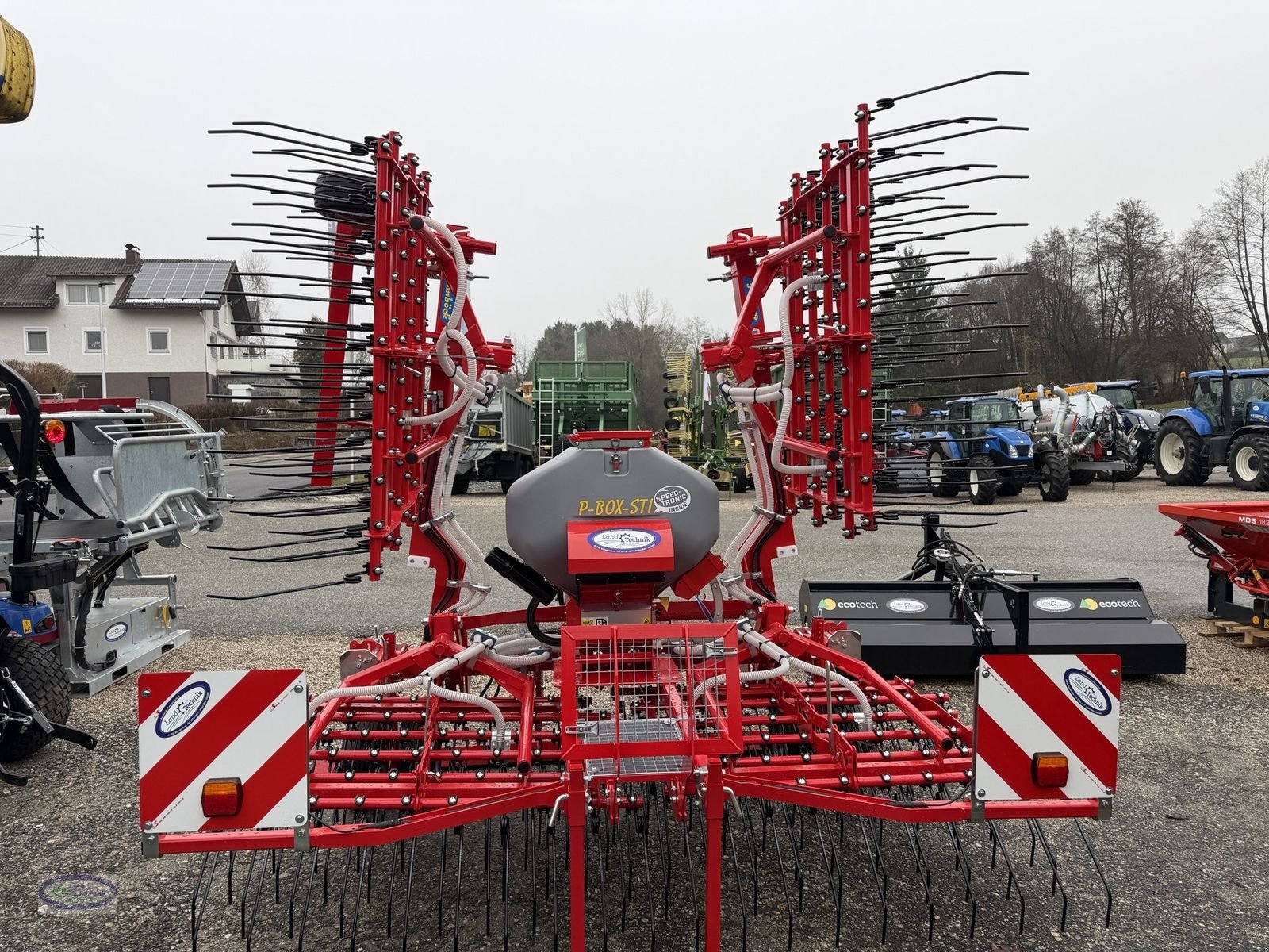 Striegel mit Nachsaateinrichtung des Typs Einböck Pneumatikstar Pro 600 STI, Neumaschine in Münzkirchen (Bild 4)