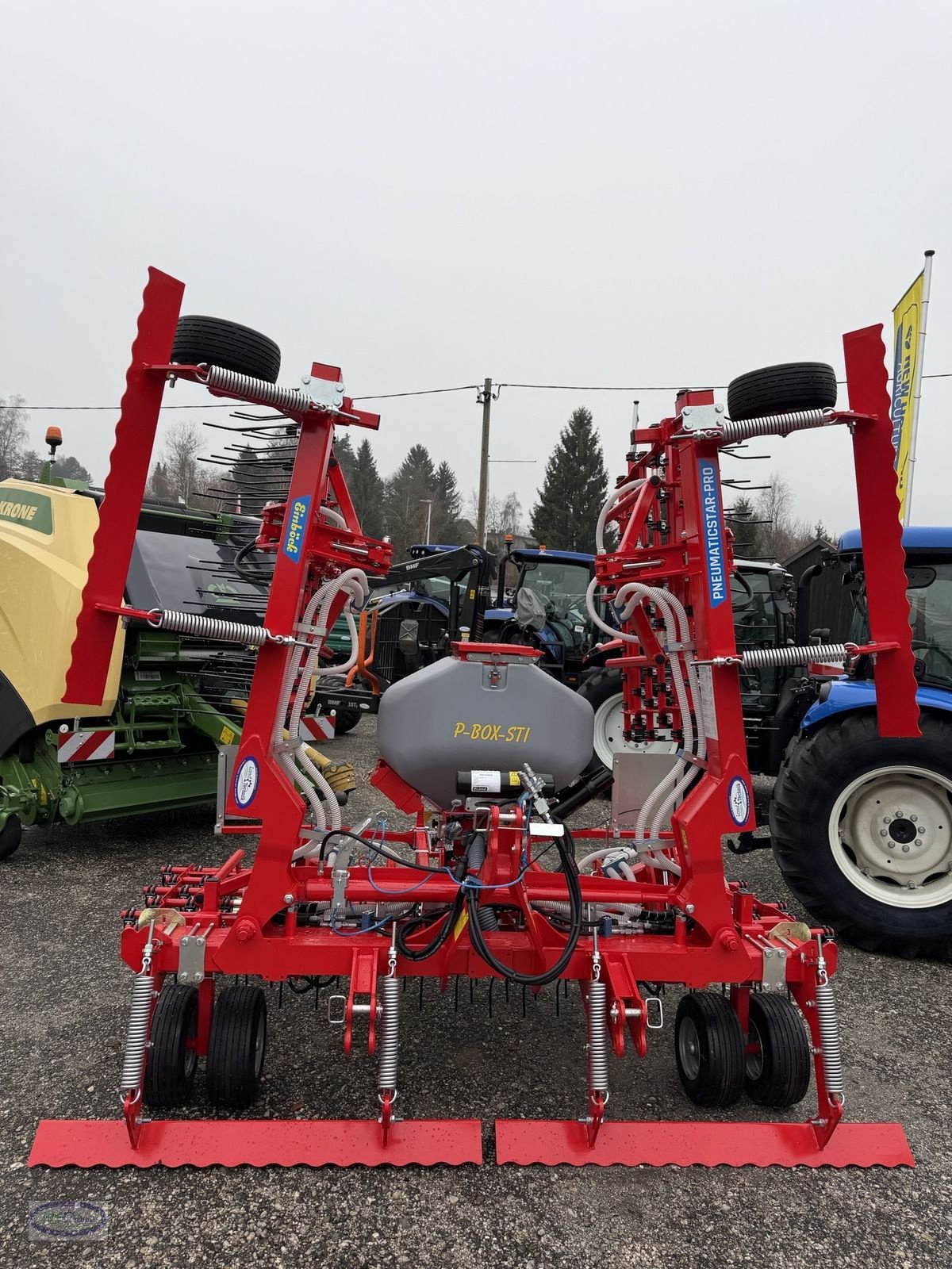 Striegel mit Nachsaateinrichtung des Typs Einböck Pneumatikstar Pro 600 STI, Neumaschine in Münzkirchen (Bild 11)