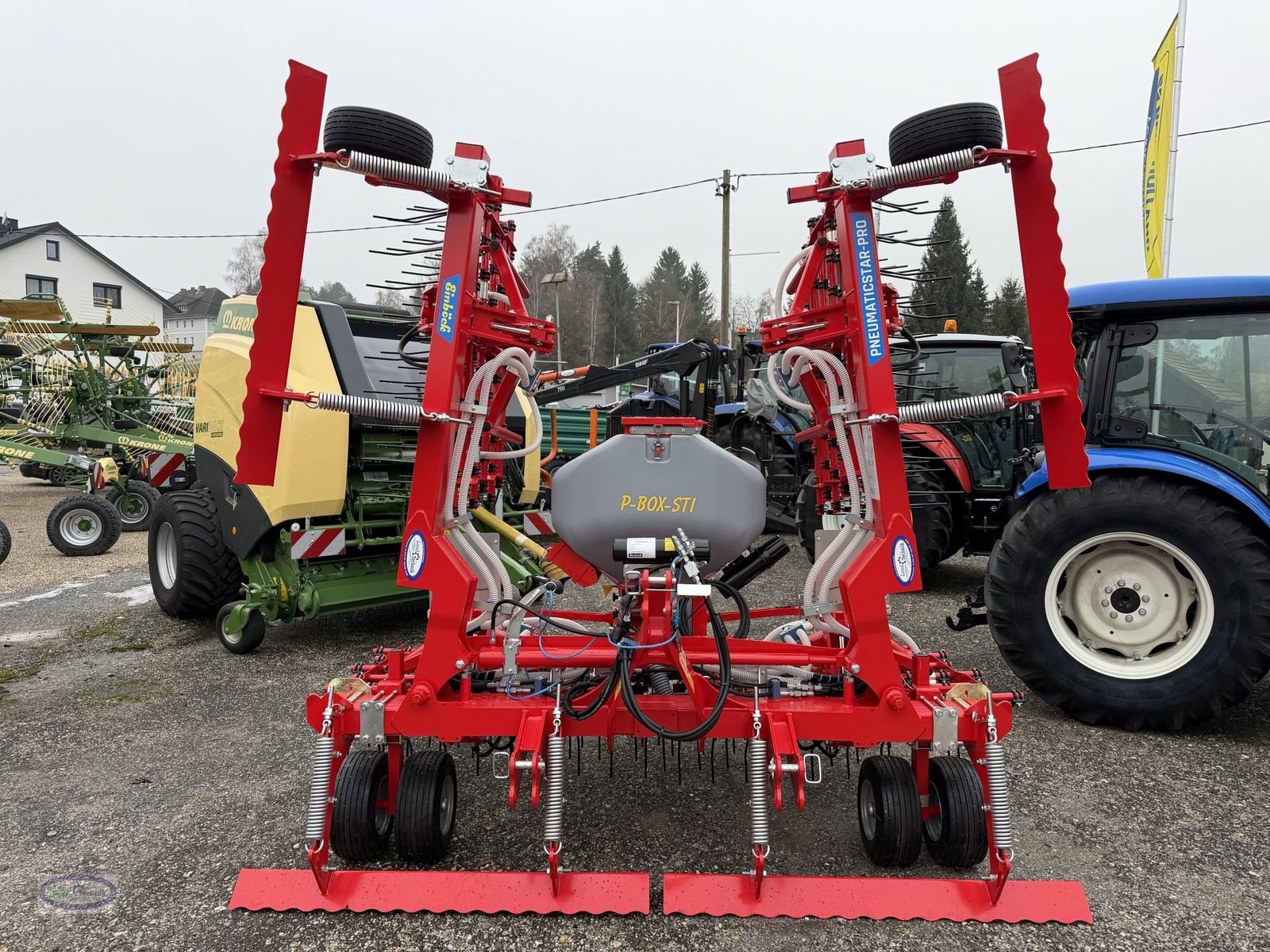 Striegel mit Nachsaateinrichtung des Typs Einböck Pneumatikstar Pro 600 STI, Neumaschine in Münzkirchen (Bild 1)
