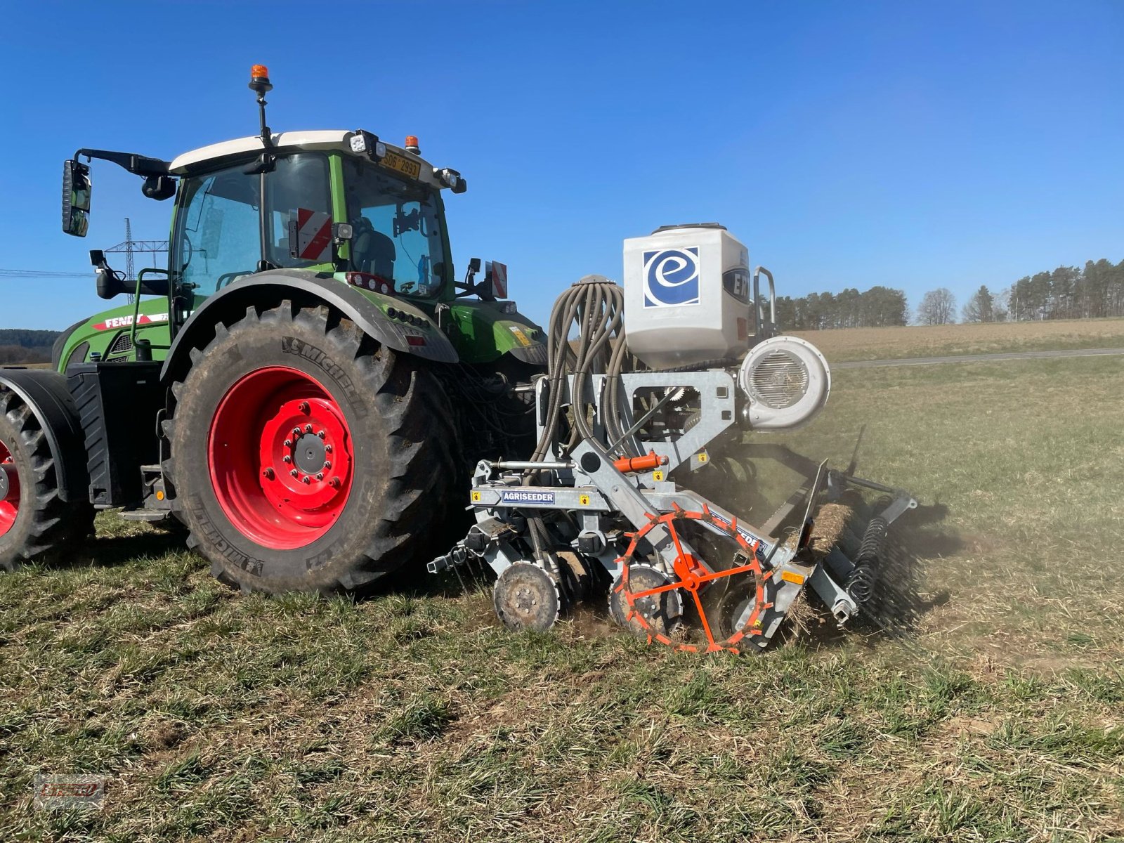 Striegel mit Nachsaateinrichtung Türe ait Erth Agriseeder PRO 3 m 24, Neumaschine içinde Kößlarn (resim 1)