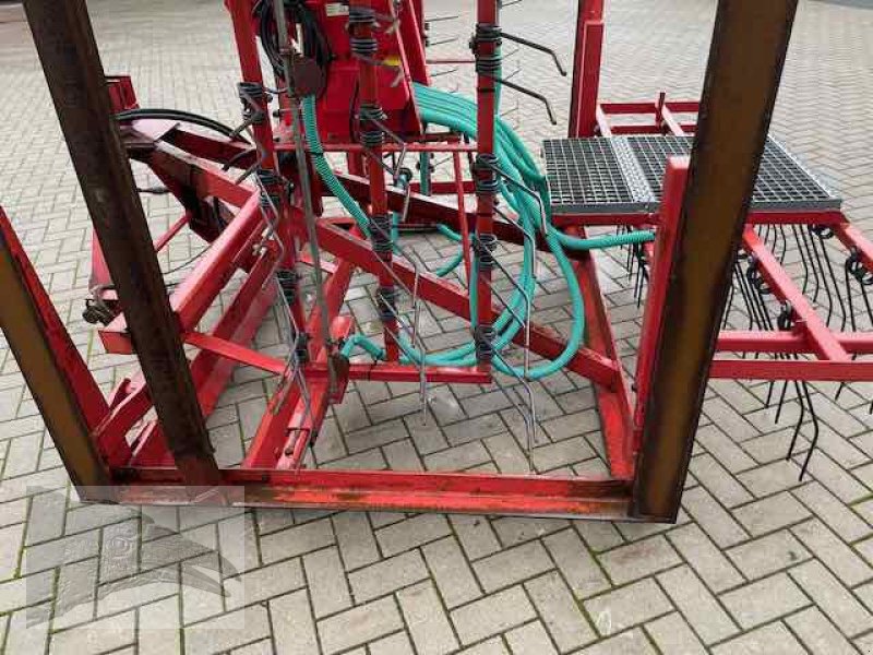 Striegel mit Nachsaateinrichtung типа Frerichs GmbH 6m Wiesenstriegel mit APV Nachsaatgerät, Gebrauchtmaschine в Südheide (Фотография 4)