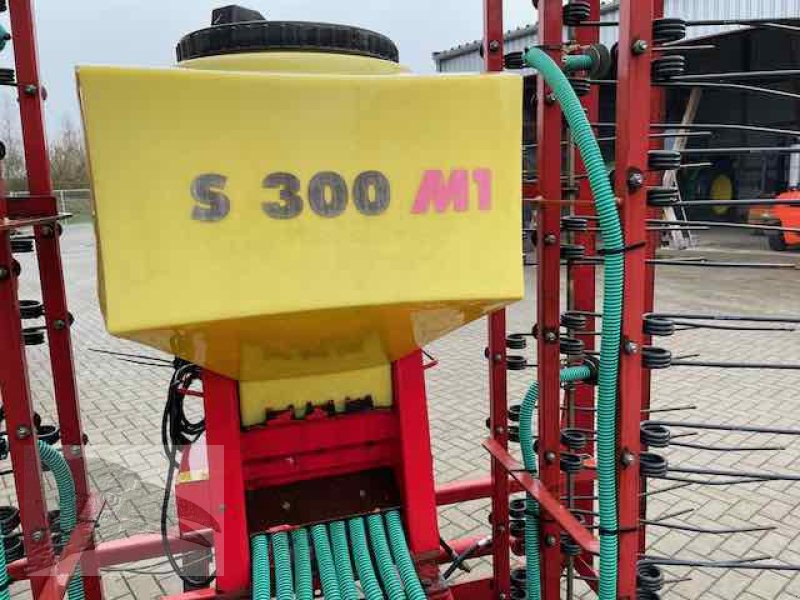 Striegel mit Nachsaateinrichtung типа Frerichs GmbH 6m Wiesenstriegel mit APV Nachsaatgerät, Gebrauchtmaschine в Südheide (Фотография 5)