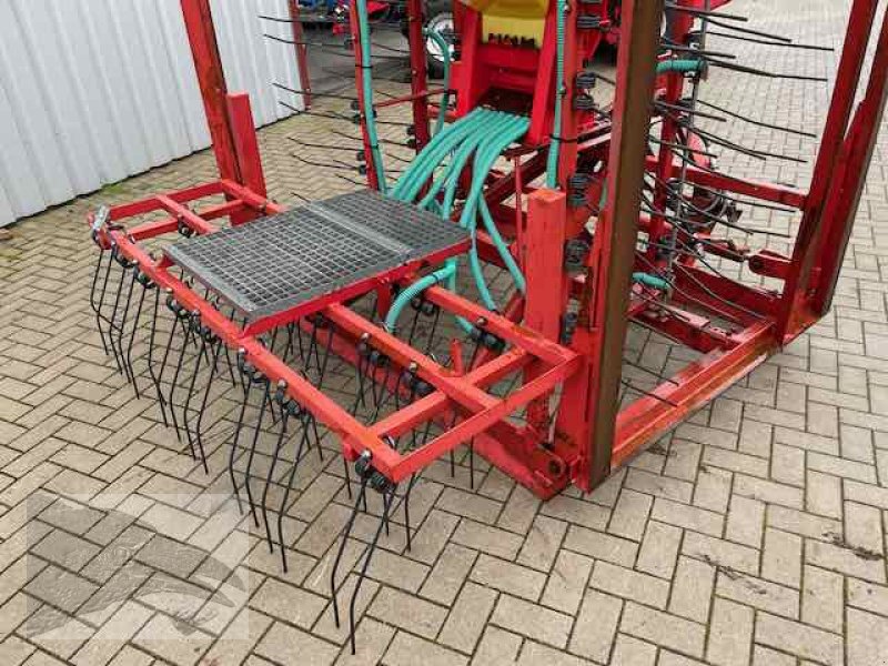 Striegel mit Nachsaateinrichtung типа Frerichs GmbH 6m Wiesenstriegel mit APV Nachsaatgerät, Gebrauchtmaschine в Südheide (Фотография 9)