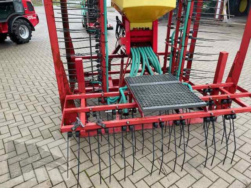 Striegel mit Nachsaateinrichtung типа Frerichs GmbH 6m Wiesenstriegel mit APV Nachsaatgerät, Gebrauchtmaschine в Südheide (Фотография 10)