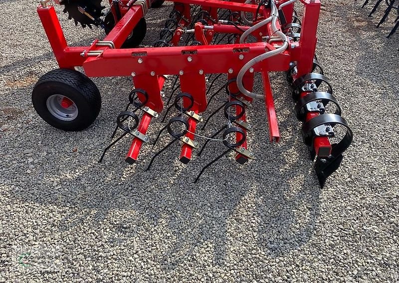 Striegel mit Nachsaateinrichtung del tipo HE-VA HE-VA Striegel GRASS-COMBI 6M + Kombination mit Walze möglich, Neumaschine In Rittersdorf (Immagine 5)
