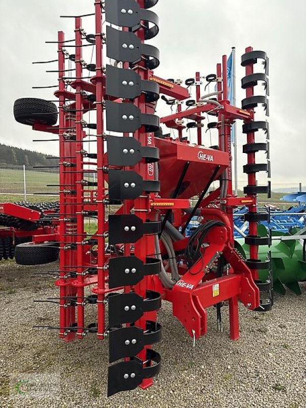 Striegel mit Nachsaateinrichtung del tipo HE-VA HE-VA Striegel GRASS-COMBI 6M + Kombination mit Walze möglich, Neumaschine In Rittersdorf (Immagine 2)