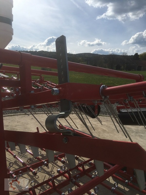 Striegel mit Nachsaateinrichtung a típus Jar-Met 6m Wiesenstriegel Tellerstreuer, Neumaschine ekkor: Tiefenbach (Kép 4)